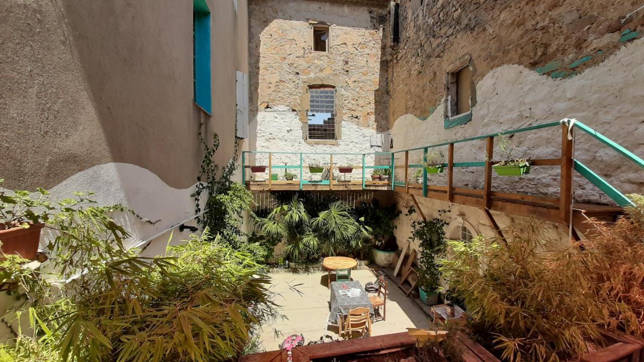 Maison Momes Bize-Minervois Exteriör bild